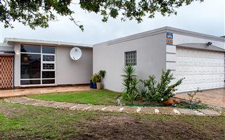 4 Bedroom House in Windsor Park