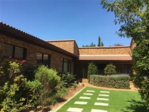4 Bed House in Aurora
