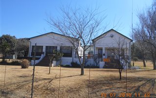 419 m² Farm in Heidelberg Central