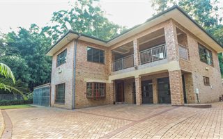 5 Bedroom House in Padfield Park