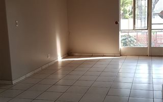 3 Bedroom Apartment in Adamayview