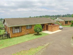 3 Bed Townhouse in Waterfall