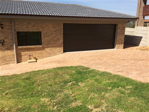 3 Bed House in Seemeeu Park