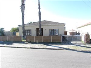 3 Bed House in Parow Valley