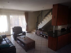 3 Bed Duplex in Annlin