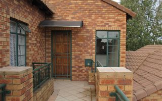 2 Bedroom House in Eco Park