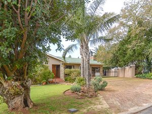 4 Bedroom House in Durbanville Hills