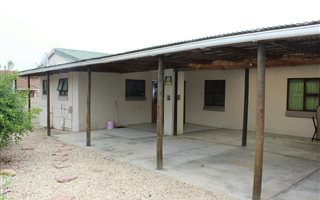 2 Bedroom House in Scheepers Heights
