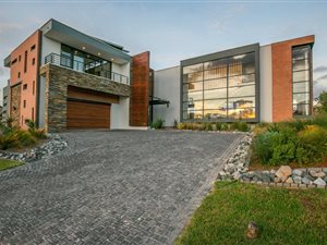 4 Bed House in Copperleaf