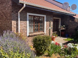3 Bed Townhouse in Cradock