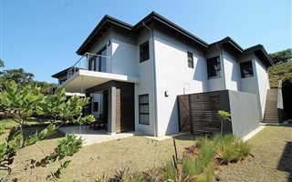 3 Bedroom Duplex in Brettenwood Coastal Estate