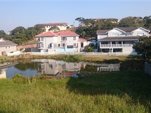 676 m² Land available in Shelly Beach