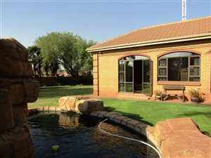 5 Bed House in Edelweiss