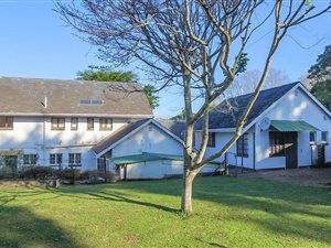 4 Bed House in Bothas Hill