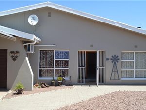 3 Bed House in Flora Park