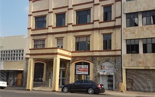1200 m² Commercial space in South Beach
