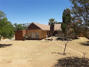 4 Bed House in Suidrand