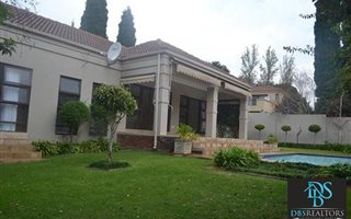 3 Bedroom Cluster in Bryanston West