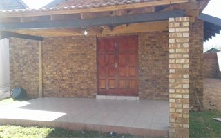 3 Bedroom House in Dalpark