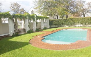 2 Bedroom Apartment in Franschhoek
