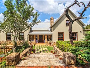 1 ha Farm in Mooikloof Equestrian Estate