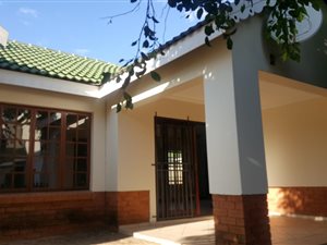 3 Bed Simplex in Montana