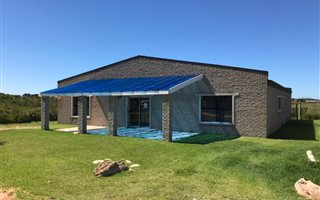 4 Bedroom House in Bettys Bay