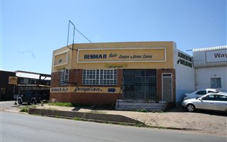 400 m² Industrial space in Roodepoort Central
