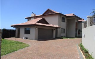 4 Bedroom House in Izinga Ridge