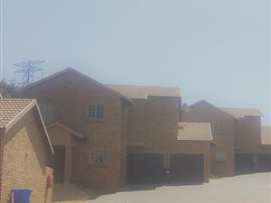 2 Bed Apartment in Mooikloof Ridge