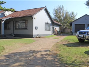 4 Bed House in General Alberts Park