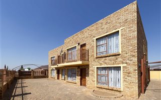 2 Bedroom Apartment in Alberton