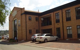 135 m² Office Space in Quellerina