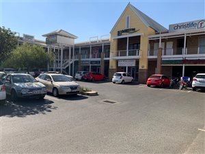 94 m² Commercial space in The Willows