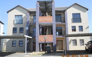 2 Bedroom Apartment in Azaleapark