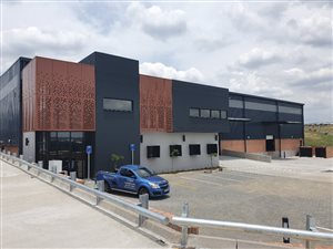 3639 m² Industrial space in Louwlardia