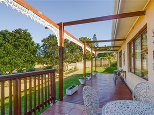 3 Bed House in Dana Bay