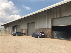 1000 m² Industrial space in Waltloo