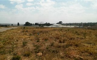 2228 m² Land available in Chloorkop