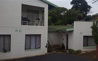 1 Bedroom House in Athlone Park