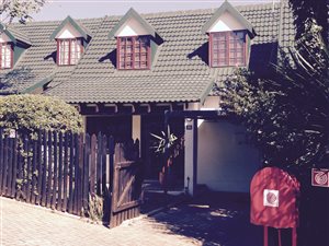 2 Bed Duplex in Weltevreden Park