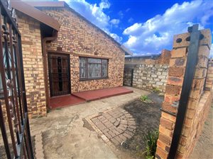 3 Bed House in Chiawelo