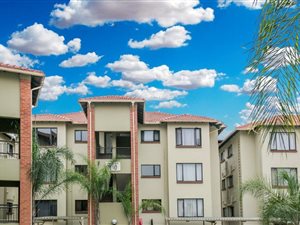 3 Bed Apartment in Sunninghill