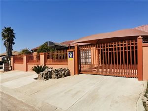 3 Bed House in Rosslyn