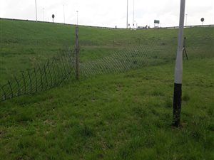 934 m² Land available in Glenanda