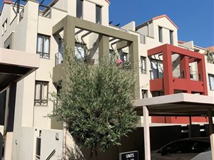 Bachelor apartment in Sunninghill