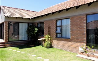 3 Bedroom Townhouse in Lilyvale