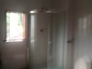 1 Bedroom Garden Cottage in Bramley