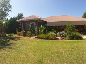 4 Bed House in Rhodesdene