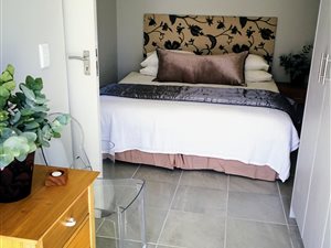 1 Bedroom Apartment in Klein Parys